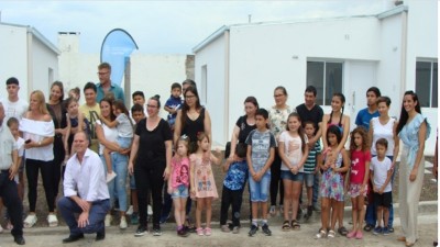 El municipio de Valle María entregó 10 viviendas del Programa Reconstruir a familias de nuestra localidad