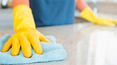 Rige el nuevo aumento para el personal doméstico: los sueldos según categoría