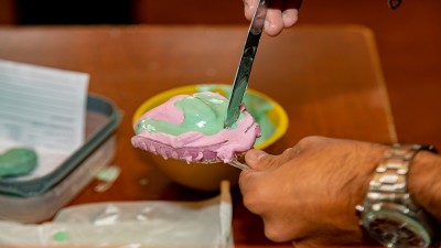 Salud y Uader trabajan para garantizar el acceso a prótesis dentales