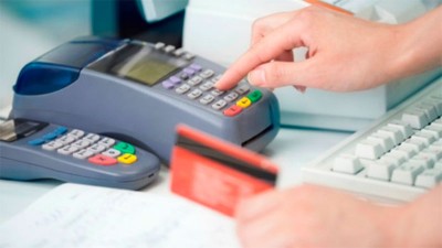 Compras con tarjeta en Entre Ríos tendrán el mismo precio que al contado