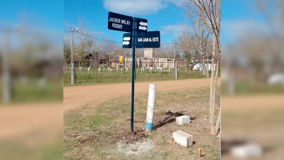 Vecinos de localidad entrerriana rebautizaron una calle Javier Milei Presidente