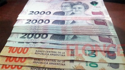 El gobierno avanza en su idea de emitir billetes de 20.000 y 50.000 pesos