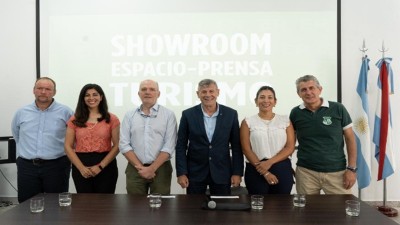 Las fiestas populares entrerrianas previstas para enero y febrero se presentaron en la capital provincial