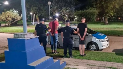 Tras persecución en General Ramírez detuvieron a los dos jóvenes en Camps