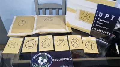 Detuvieron a un profesor que solicitaba imágenes íntimas a sus alumnas