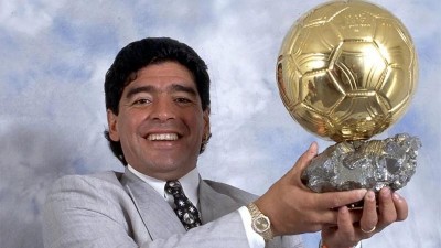 La justicia decidió incautar el Balón de Oro de Maradona y evitar su subasta