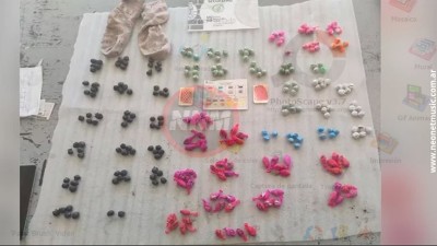 Mendoza: Una mujer oculta estupefacientes en la ropa de un niño