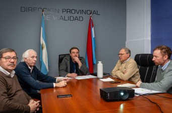 Se trabaja en la conservación de caminos rurales para garantizar el desarrollo económico provincial