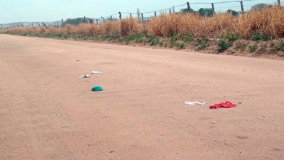 La ruta de las tangas: aparecieron 50 prendas íntimas femeninas desparramadas en una calle