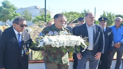 Durante el acto por Malvinas apelaron a la reflexión histórica y crítica de los sucesos