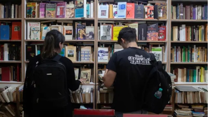 Más títulos, menos libros: el mercado editorial crece, pero imprime menos ejemplares