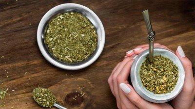 El Gobierno regula la presencia de palo y polvo en la yerba mate
