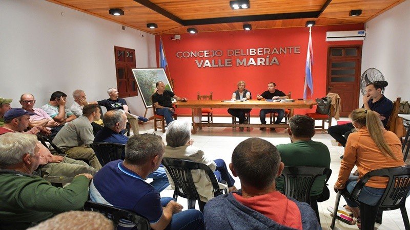 Reunión en el salón del Concejo Deliberante