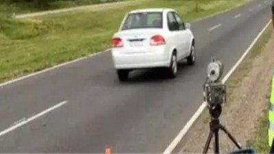 Fuerte reclamo de automovilistas por multas frente al acceso a Crespo