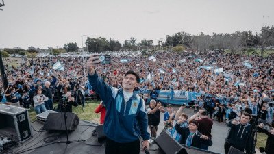Orgullo entrerriano: Concordia y Gualeguay se unieron para homenajear a Senesi y Martínez