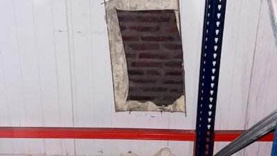 Entró a robar en un frigorífico, quedó atrapado y debió ser rescatado por bomberos