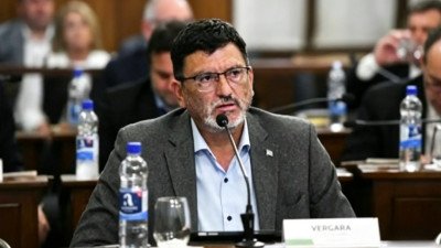 Gustavo Vergara: cuestionan contratos por $86 millones mensuales