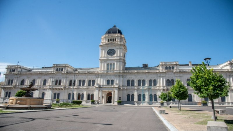 El jueves 1 de octubre iniciará el cronograma de pagos para la administración pública provincial