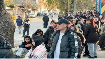 El empleo registrado sigue en caída: se perdieron 136.500 puestos de trabajo en un año